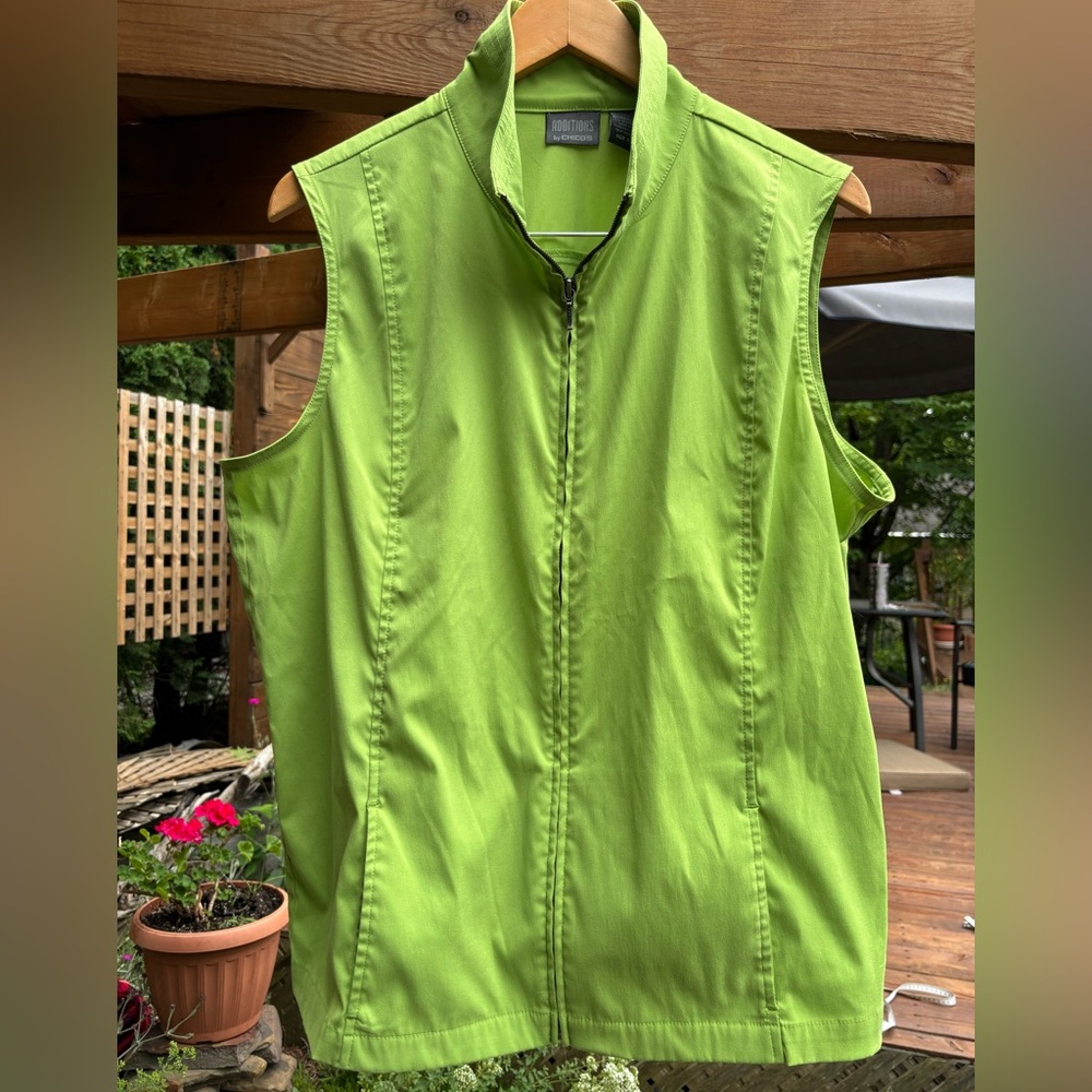 Chico's Green Sleeveless Mandarin Collar Top, size 3, XL, lime green vest